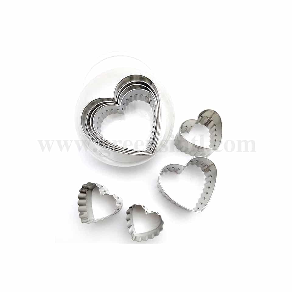 GREENS CHOICE Fluted Heart Cutter Set of 8