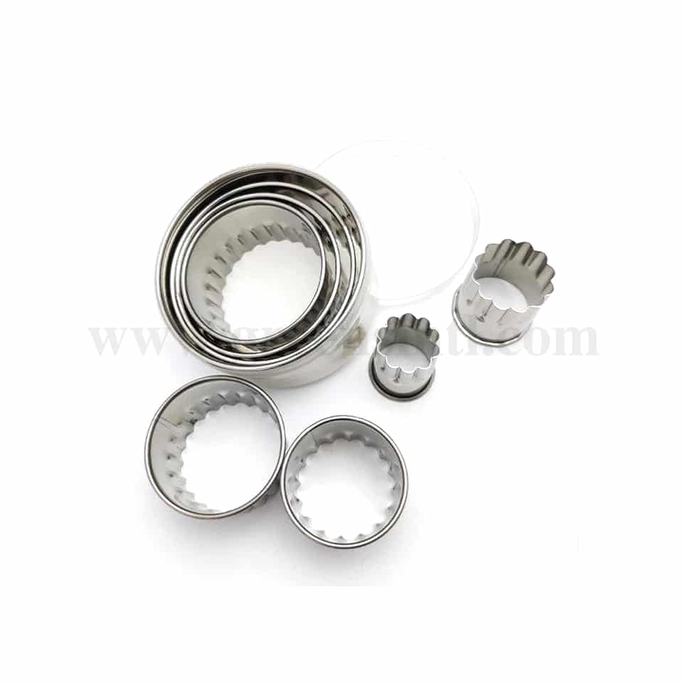 GREENS CHOICE Fluted Round Cutter Set of 8