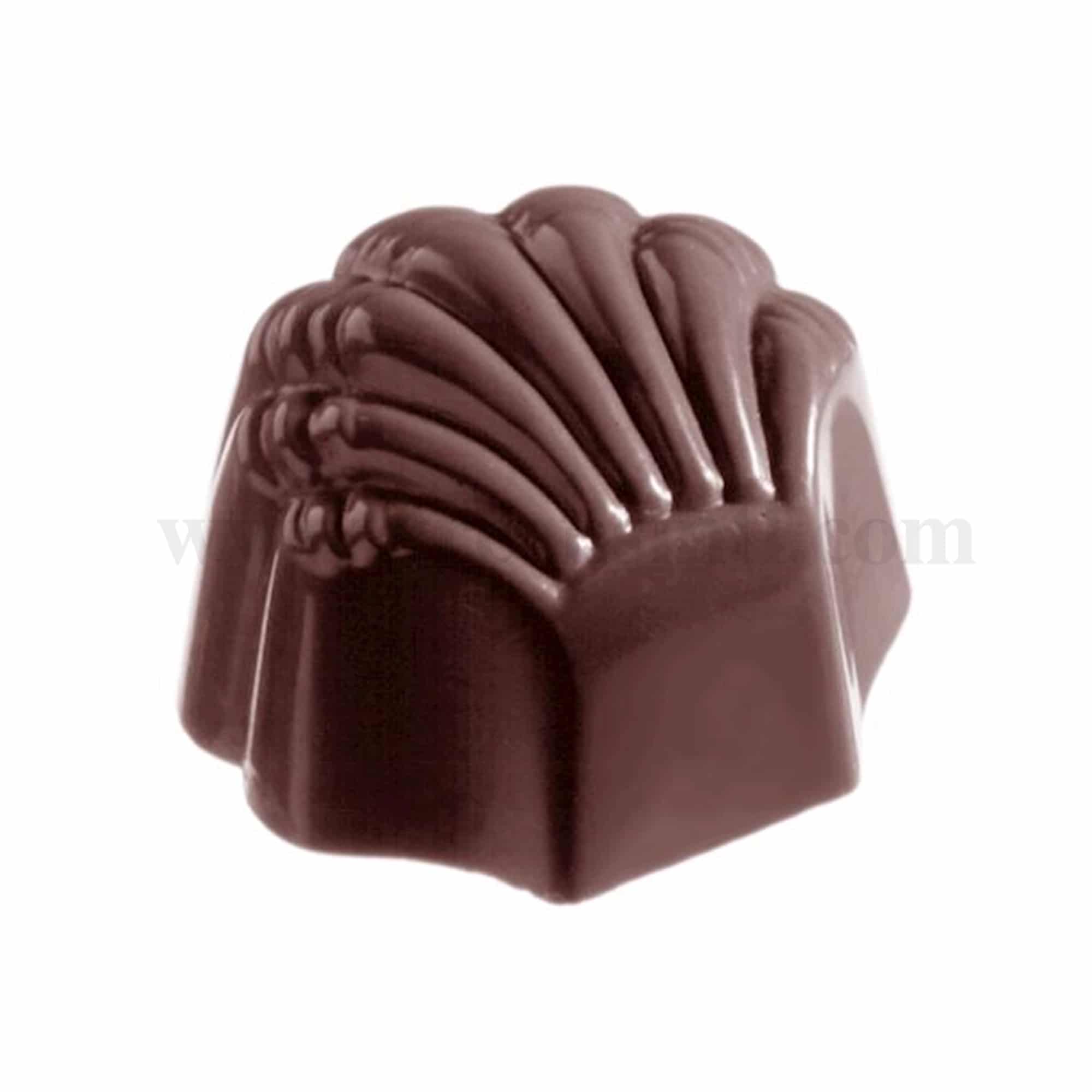 CHOCOLATE WORLD Chocolate Mould Scallop 32 x 29 x h 21 mm