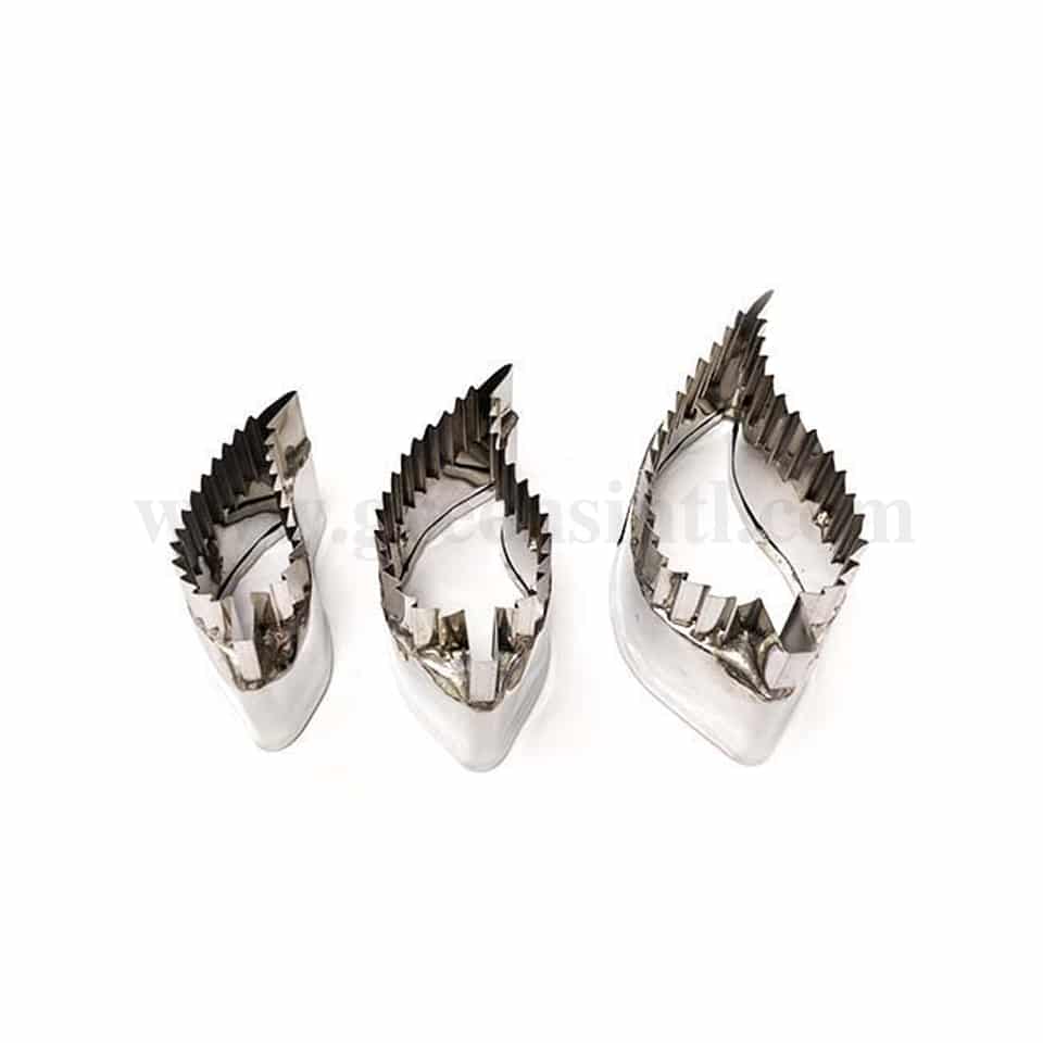 LOUIS TELLIER Short Curved Leaf Cutters Set Of 3