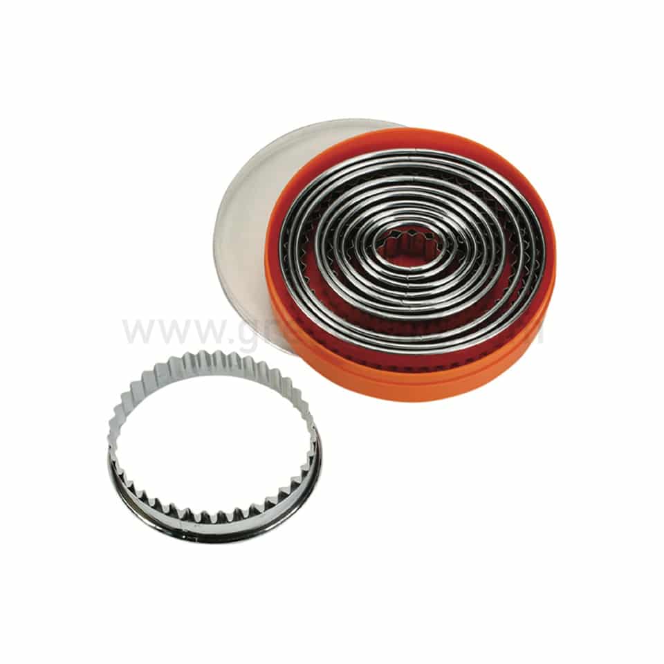 SCHNEIDER Oval Pastry Cutter Serrated Set of 12