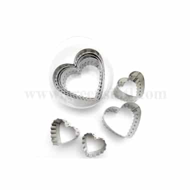 GREENS CHOICE Fluted Heart Cutter Set of 8