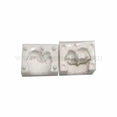 DECO RELIEF Silicone Mould Dog in Basket 90 x 65 mm
